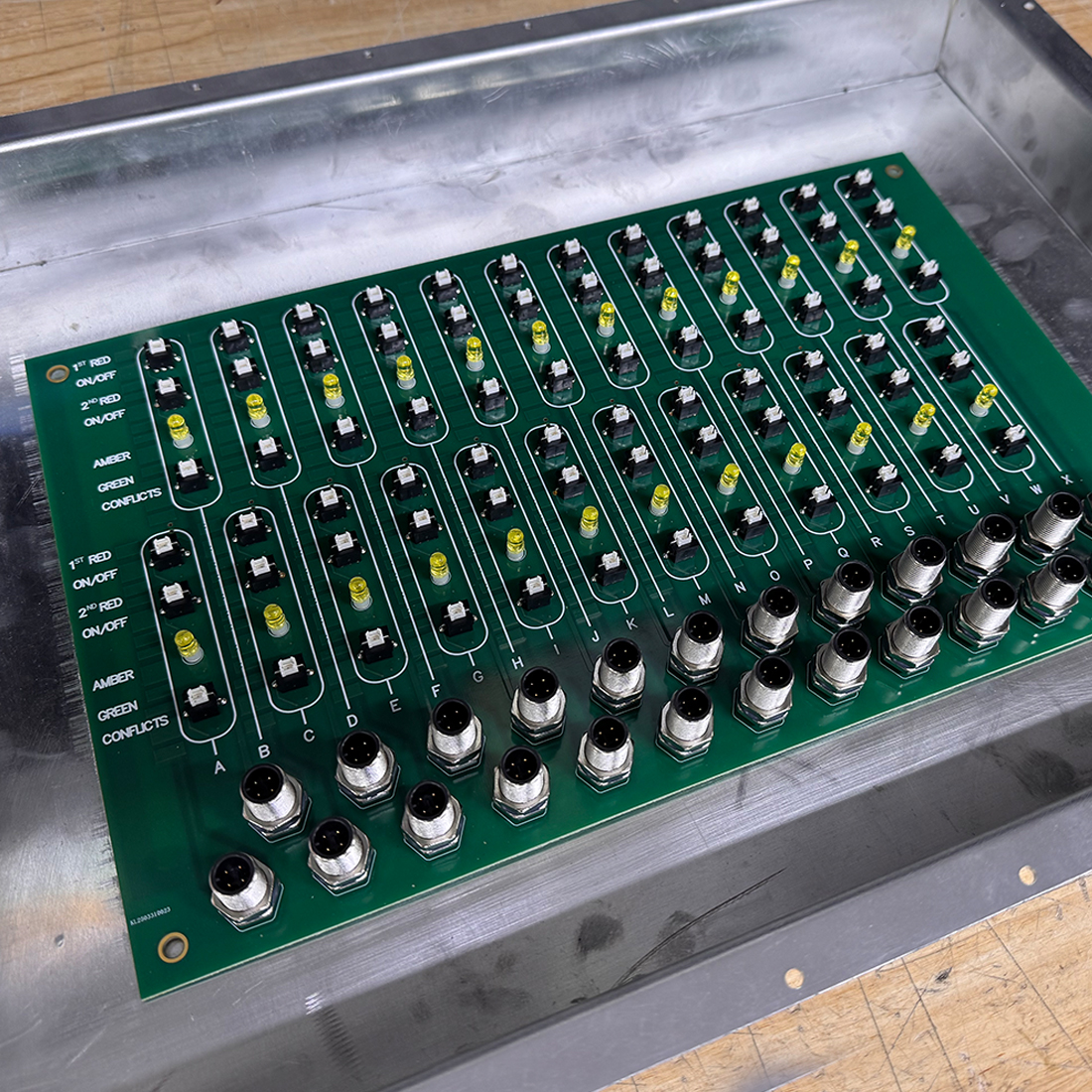 Electrical switches for traffic light systems